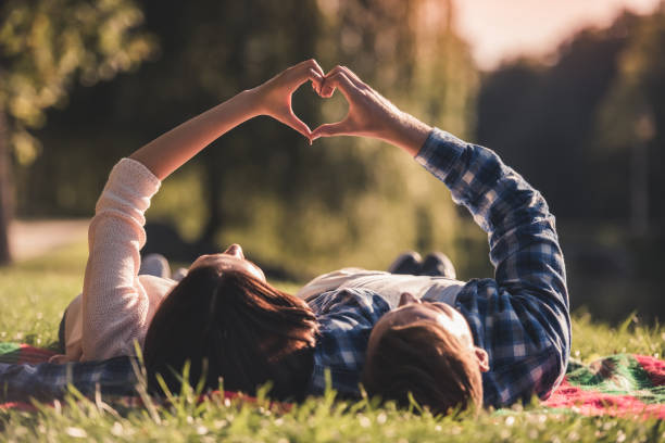 istock Couple in the park 873508364