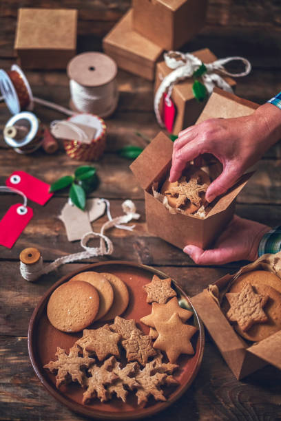 istock Sending Homemade Cookies for Christmas as a Gift 873535096
