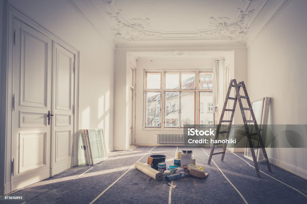 Sanierung - Wohnung während der Restaurierung - Heimwerken - Lizenzfrei Renovierung - Konzepte Stock-Foto