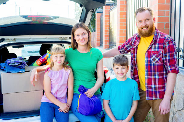 istock Family is moving into a new house 873657646