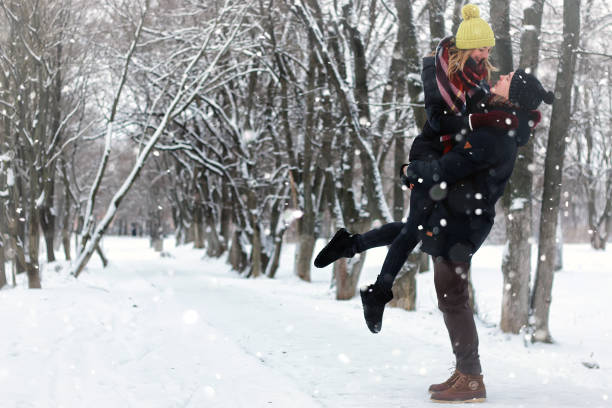 istock couple street winter 873678284