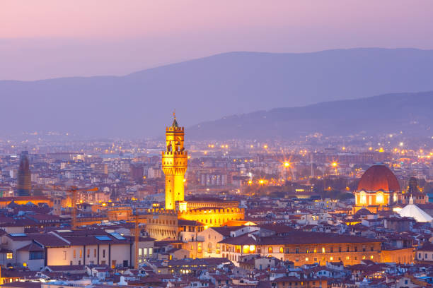 istock Palazzo Vecchio at sunset in Florence, Italy 873702608