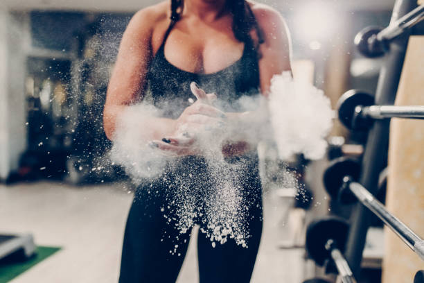 istock Sport women with pouder for exercise 873720846