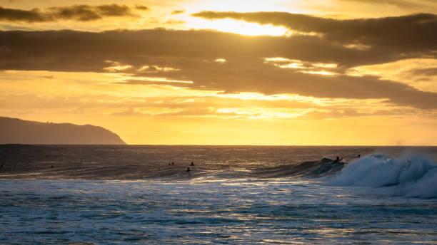 istock Sunset Seascape Banzai Pipeline 873780998