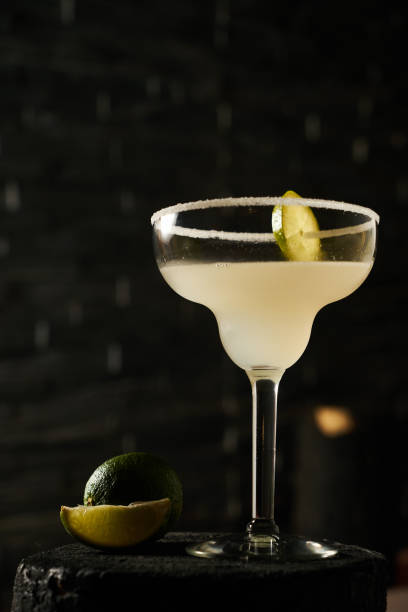 istock Classic lime margarita cocktail 873803074