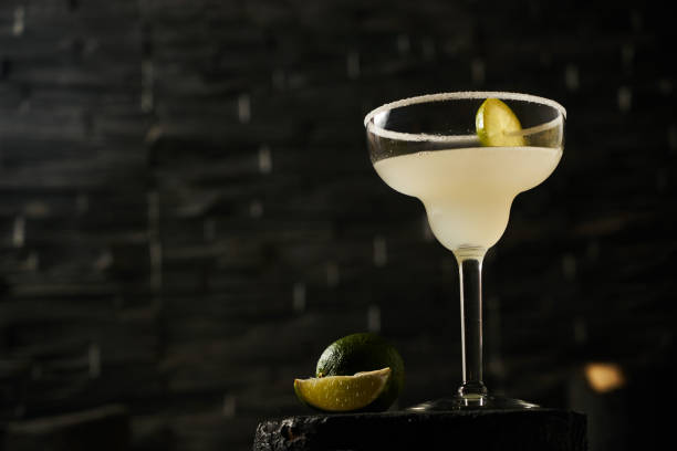 istock Classic lime margarita cocktail 873806158