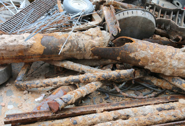 istock Rusted tubes of a cantiere for laying technological infrastructu 873834014