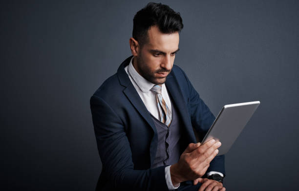 istock Keeping track of business tasks with wireless tech 873906148