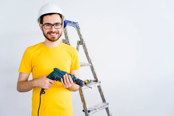 istock Guy with repair rools 873945238