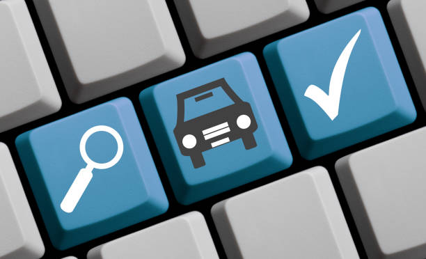 istock Find your new car online 873965064