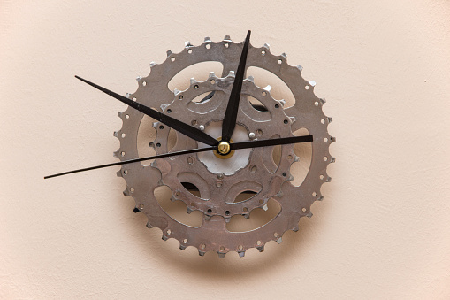 recycling bicycle sprocket clock