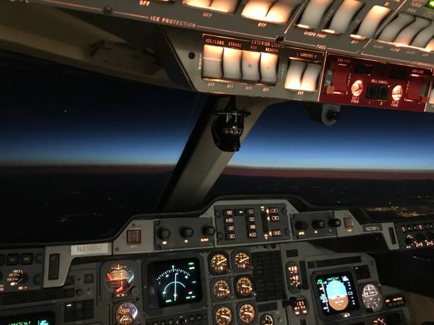 кокпит хоукера - cockpit pilot night airplane стоковые фото и изображения