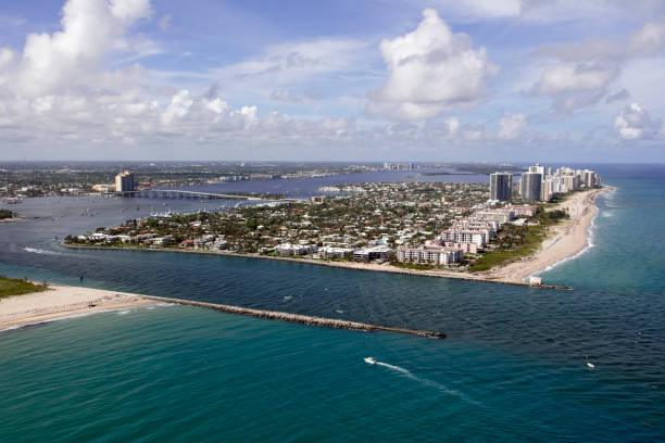 istock Aerial view of Palm Beach Inlet 874001030