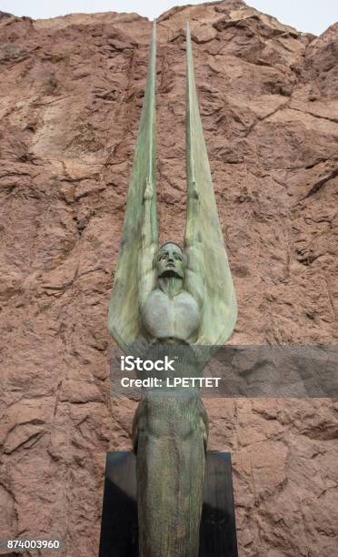 Hoover Dam Statue Stock Photo - Download Image Now - Hoover Dam, Statue, Boulder City