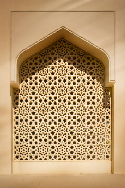 detalle de la arquitectura tradicional islámica arco - típico oriental fotografías e imágenes de stock