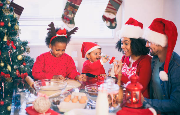 istock Let's make cookies for Christmas 874189588
