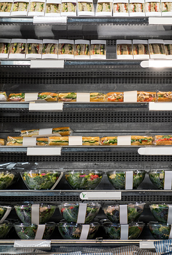 Fast healthy food retail display