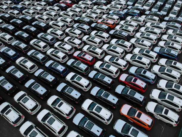 istock A line of cars. 874289946