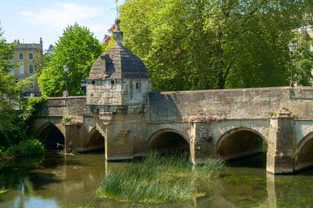 istock Town Bridge and Lock-up, Bradford-on-Avon, Wiltshire, UK 874343366