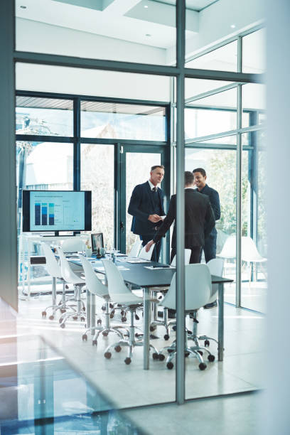 istock Meeting of men 874395300