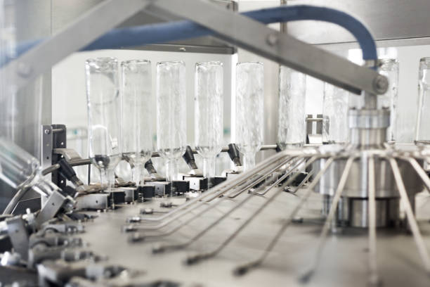 The machine for washing glass bottles