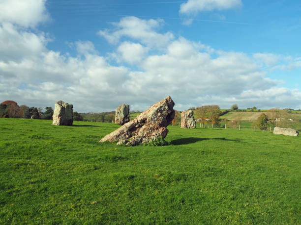 círculo de pedras de stanton drew - stone circle - fotografias e filmes do acervo