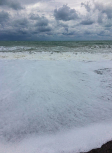 istock Dense sea foam sea 874557272
