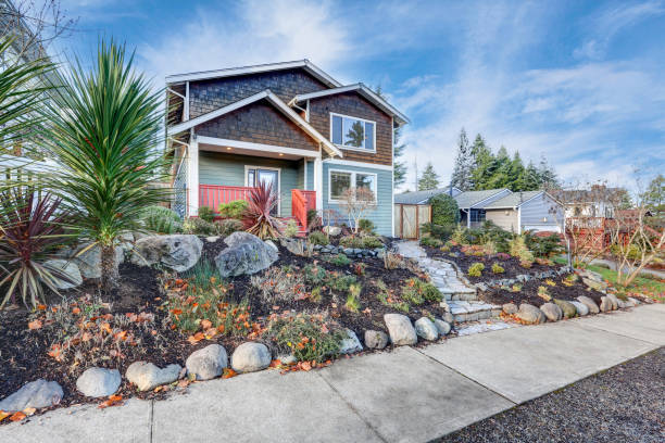 istock Nice Craftsman home exterior on blue sky background 874760602