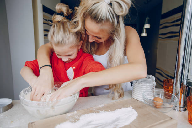 istock family in the kitchen 874792404