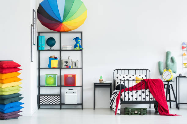camera da letto per bambini accogliente arcobaleno - domestic room child furniture nobody foto e immagini stock