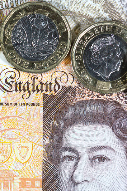 moeda britânica - pound symbol ten pound note british currency paper currency - fotografias e filmes do acervo