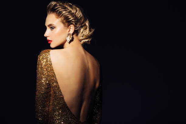 istock Young beautiful woman 874962922