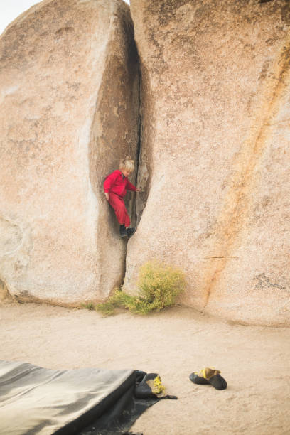 istock 5 Year Old High Desert Bouldering 874979220