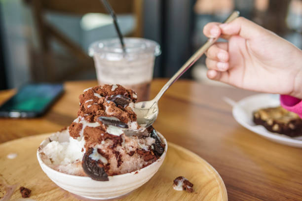 istock Chocolate bingsu sweet yummy 875093352