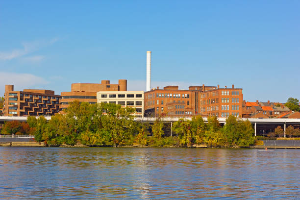 istock Colorful red brick buildings along Whitehurst Highway at Georgetown waterfront. 875096298