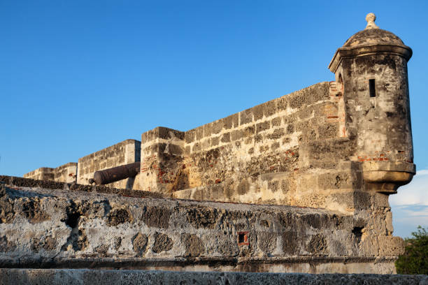 istock Cartagena Colonial Wall 875113820