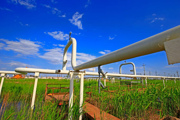 istock Oil pipes and valves 875131904