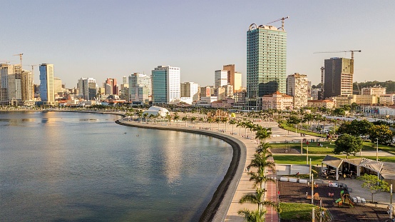 Playa de la ciudad de Luanda desde cielo photo