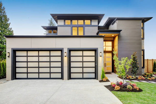 istock Luxurious new construction home in Bellevue, WA 875179530