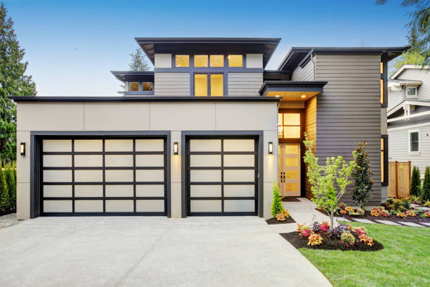 istock Luxurious new construction home in Bellevue, WA 875183028