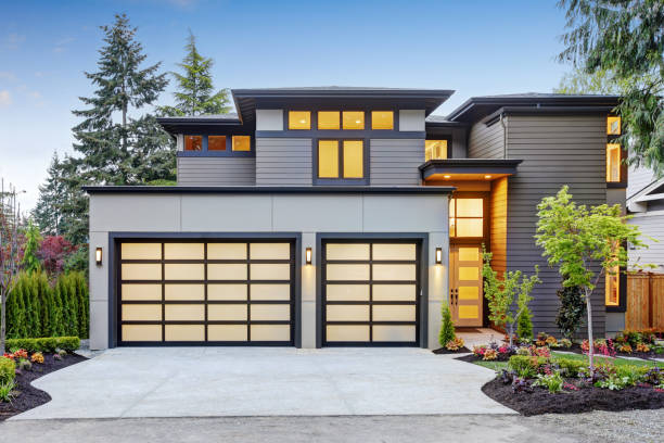 istock Luxurious new construction home in Bellevue, WA 875183300