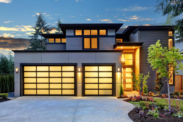istock Luxurious new construction home in Bellevue, WA 875189572
