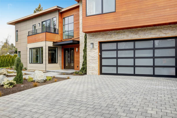Contemporary style home in Bellevue stock photo