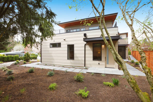 istock Contemporary style home in Bellevue 875217484