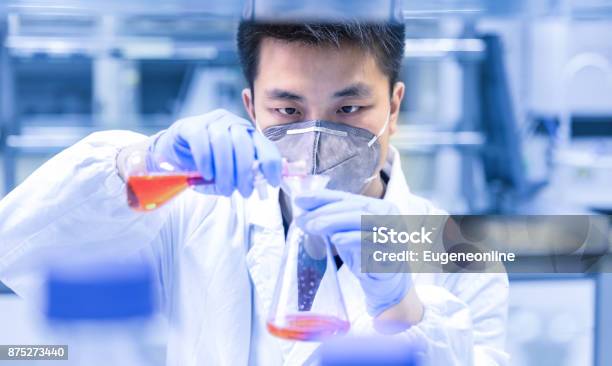 The Scientist Experimented In The Laboratory Stock Photo - Download Image Now - Laboratory, China - East Asia, Medicine