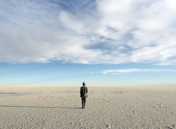 istock Uyuni salt flat in Bolivia 875280508