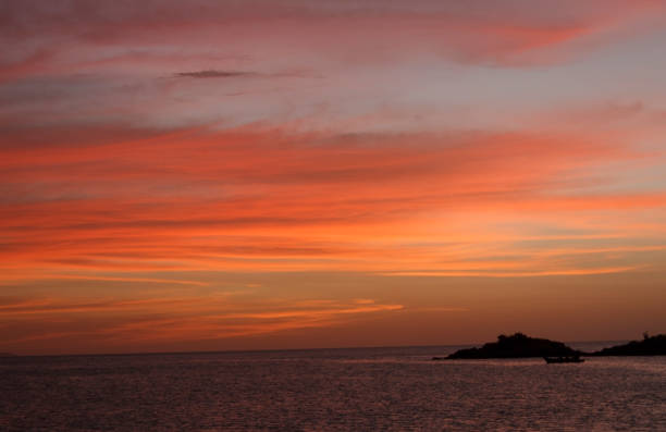 istock Spectacular sunset at the beach 875328790