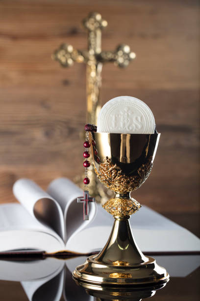 istock Sacrament of Communion. 875481244