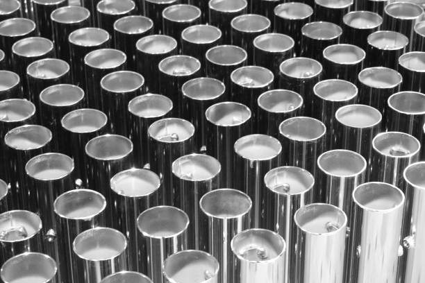 istock circle metal tube 875489458