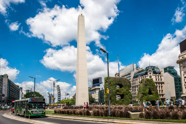 obelisco di buenos aires - obelisco foto e immagini stock